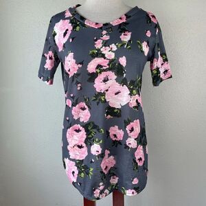 Ealey Floral Top Size M EUC
